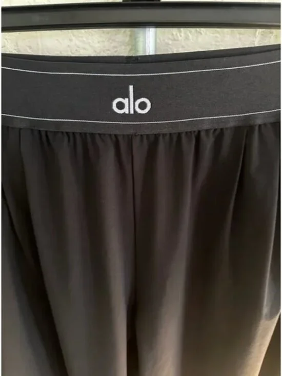 Alo Yoga Suit Up Black Trouser Quick-Dry Wide-leg Sport Pants Size S NWT - Picture 3 of 4